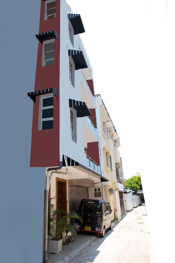 Maple Tree Residencies Hotel Dehiwala-Mount Lavinia Exterior photo